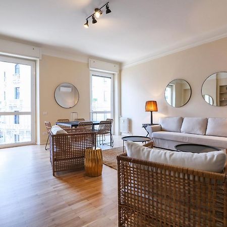 Luxury San Babila Apartment Milano Esterno foto