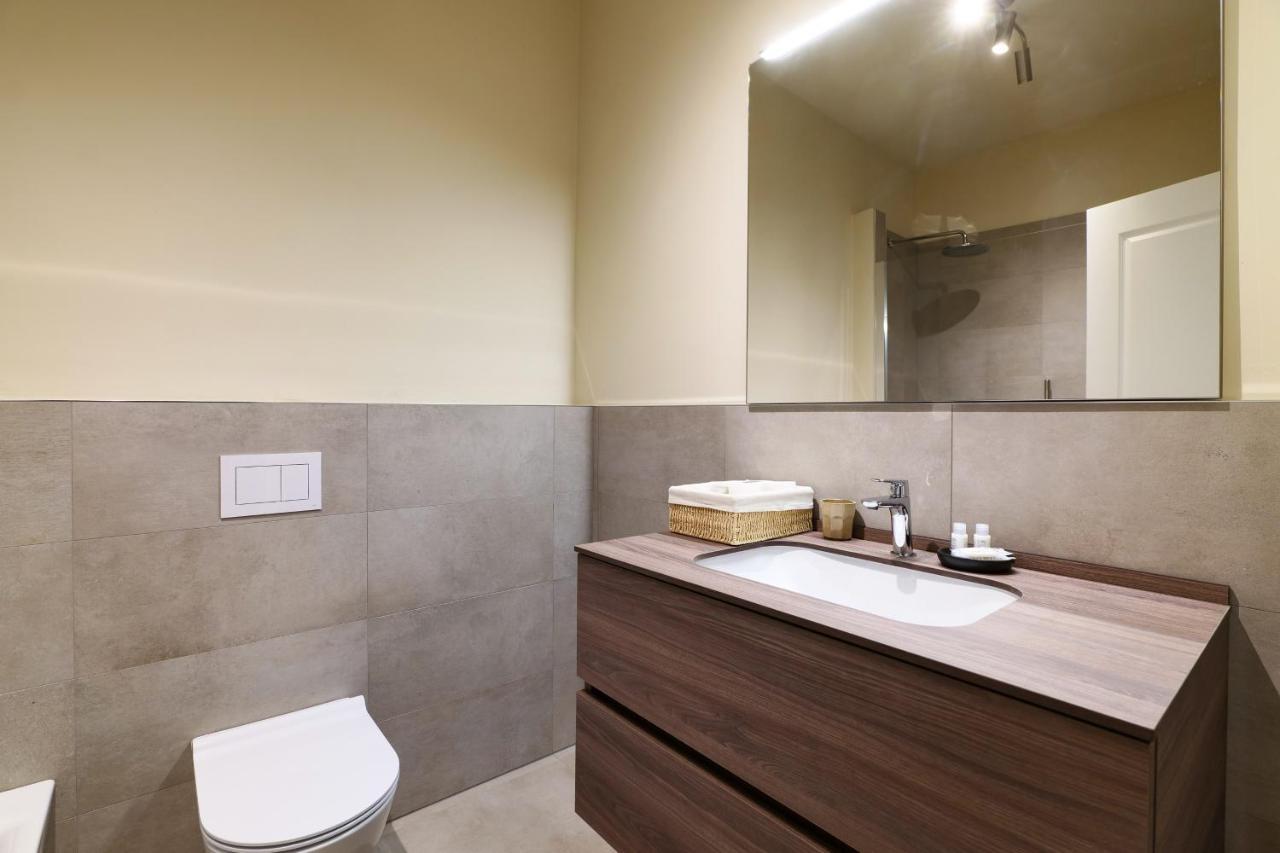 Luxury San Babila Apartment Milano Esterno foto
