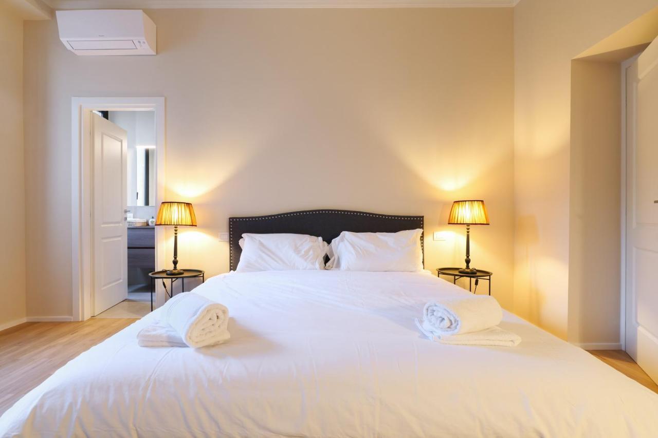 Luxury San Babila Apartment Milano Esterno foto