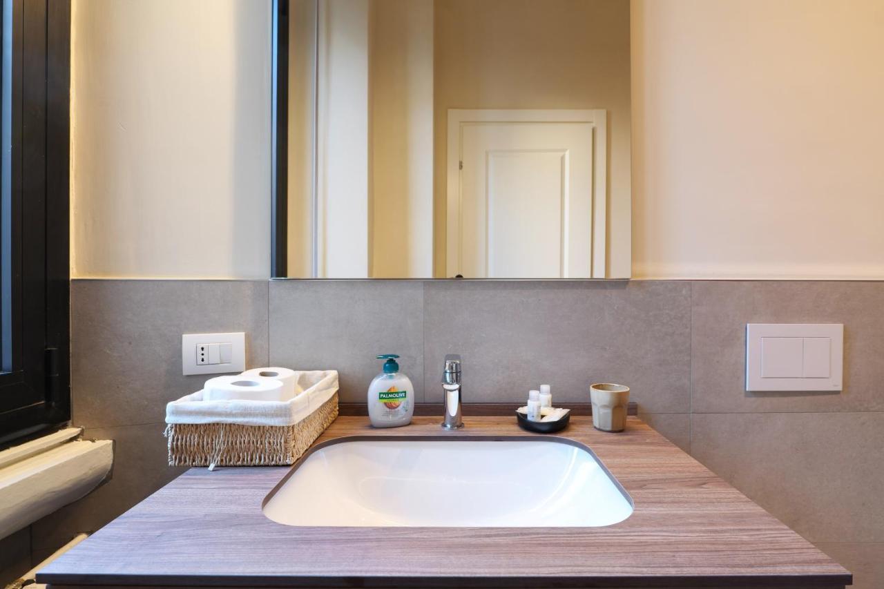 Luxury San Babila Apartment Milano Esterno foto